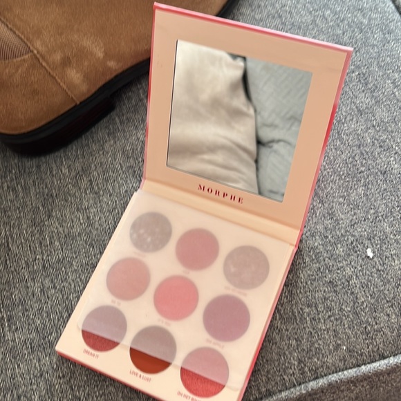 Morphe petal passion brand new - Picture 2 of 3